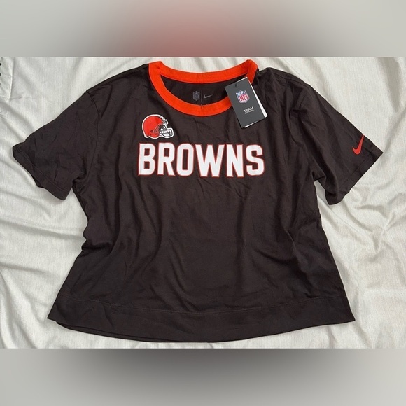 Nike Tops - Cleveland Browns Nike Women's High Hip Fashion Cropped Top